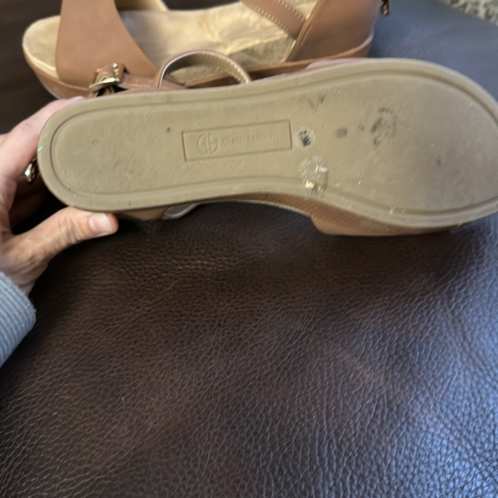 Sandals - Picture 2 of 3